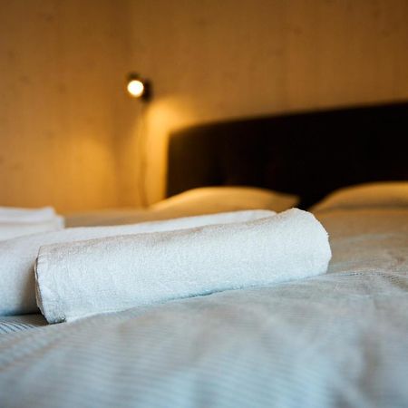 Cosy 1-Bedroom Apartment With Free Parking ديمانوفْشكا دولِنا المظهر الخارجي الصورة