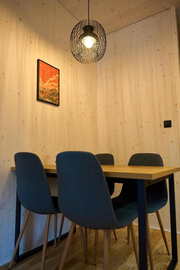 Cosy 1-Bedroom Apartment With Free Parking ديمانوفْشكا دولِنا المظهر الخارجي الصورة