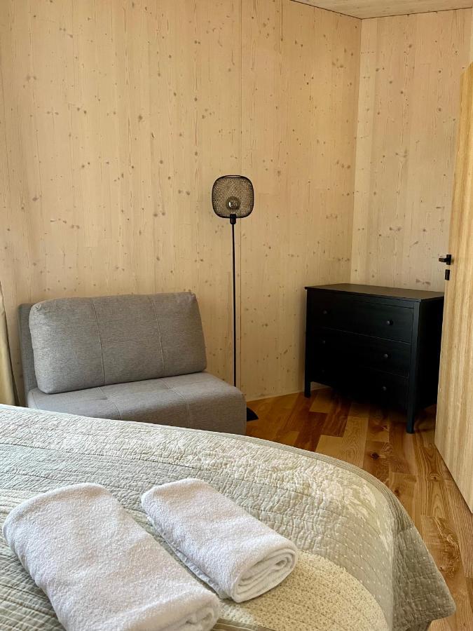 Cosy 1-Bedroom Apartment With Free Parking ديمانوفْشكا دولِنا المظهر الخارجي الصورة